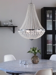 Szklana lampa wisząca w stylu glamour z przezroczystymi kryształkami i chromowaną obręczą MarkSlojd 105317 Gränsö 3xE14 50cm