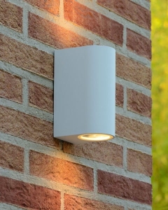 Biały kinkiet ogrodowy walec z światłem obustronnym Lucide 69801/02/31 Zaro 2xGU10 IP44