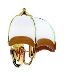 Lampa ścienna kinkiet klasyczny w stylu prl metalowy złoty stelaż szklany mleczny klosz z elementami drewna Sikorka Alfa 768 E14