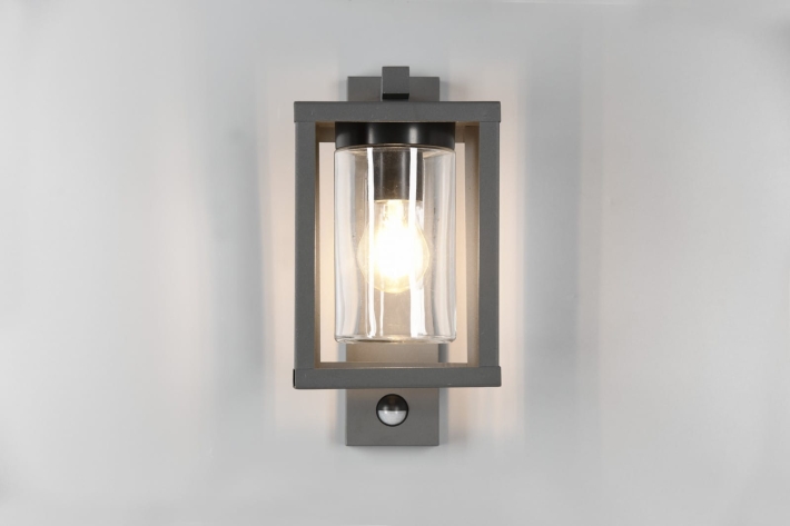 b4132a1af34c46f3a9b10300c103417f