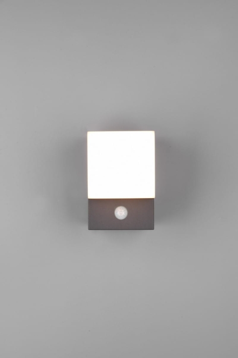 f2c88352bb95d1b2ffdc18d43504517a