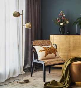 Lampa podłogowa podwójna w kolorze patyny styl industrialny regulowane klosze MarkSlojd 107742 Edgar 145cm