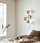 Lampa ścienna kinkiet nowoczesny złoty z włącznikiem i regulowanym ramieniem szklane dymione klosze MarkSlojd 108253 Trinity 3xG9