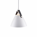 strap-16-lampa-wiszaca-nordlux-biala-z-czarnym-paskiem.png