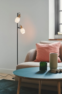 Czarna lampa podłogowa z regulowanymi kloszami Nordlux 2312324003 Arild 2xE14 140cm