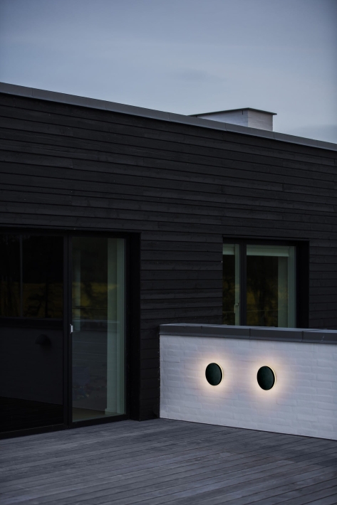 M Flint Round 46941003.jpg