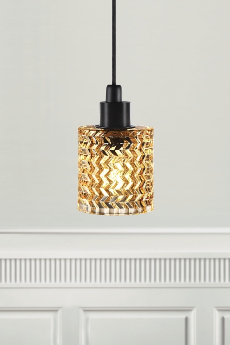 M Hollywood 46483027 3.jpg