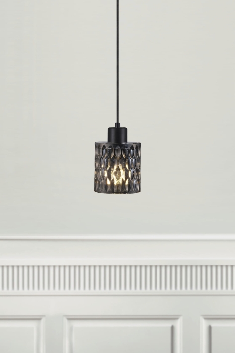 M Hollywood 46483047_1.jpg