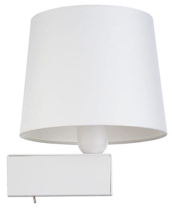 Biały kinkiet z abażurem i włącznikiem obok łóżka Nowodvorski 8201 Chillin E27