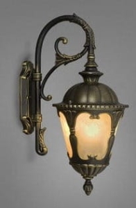 Zewnętrzny kinkiet w stylu klasycznej latarni w kolorze czarnym patynowanym złotem Nowodvorski 4686 Tybr I E27 IP44