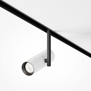 Biała lampa tuba na czarnej nóżce na szynoprzewód magnetyczny Exility Maytoni TR005-4-12W-DS-BW Elti LED 12W 2700-6000K 36stopni Ściemnialna Bluetooth D5,2cm