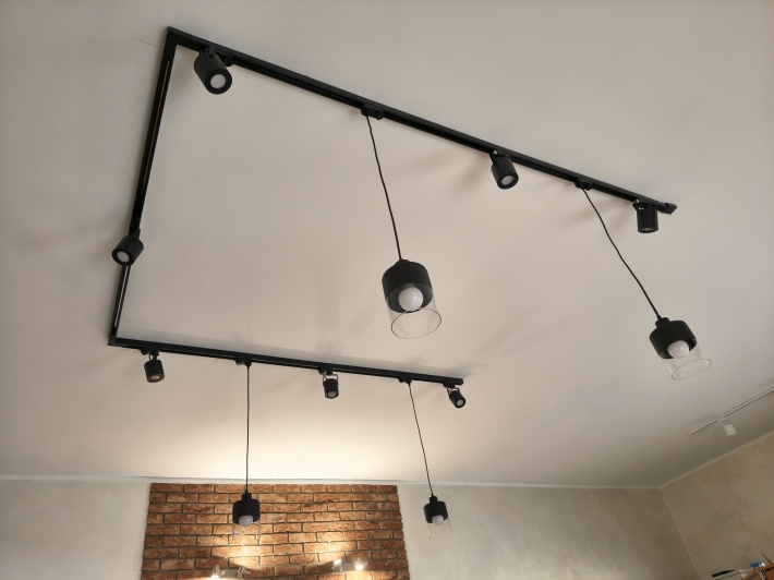 szynoprzewody-3-fazowe-lampy-wiszace-3.jpg