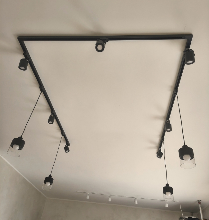 szynoprzewody-3-fazowe-lampy-wiszace-4.jpg