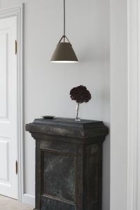 Lampa Wisząca Klosz Stożek Nordlux 84333009 Strap 27 E27 27cm x 334cm beżowa skórzany pasek