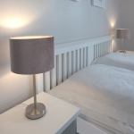 Lampa nocna stołowa z szarym abażurem i metalową satynową podstawą Spot-Light 7752027 ScarlettE27 49cm