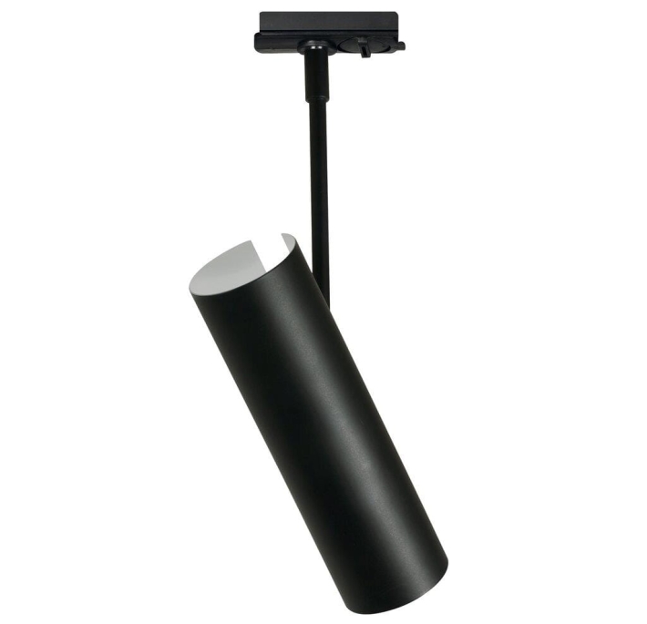 71669903.jpg